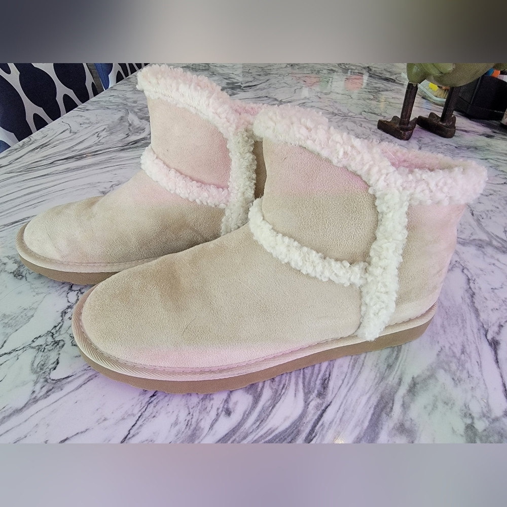 Jellypop Fuzzy Boots Size 8